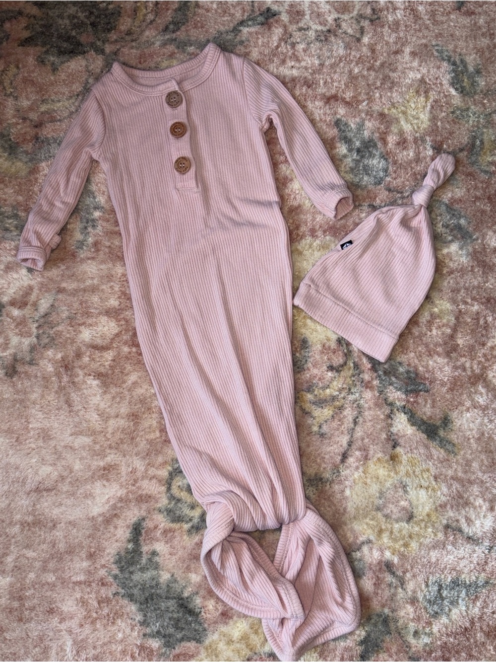 Kyte Baby Pink Ribbed Knotted Gown With Matching Cap